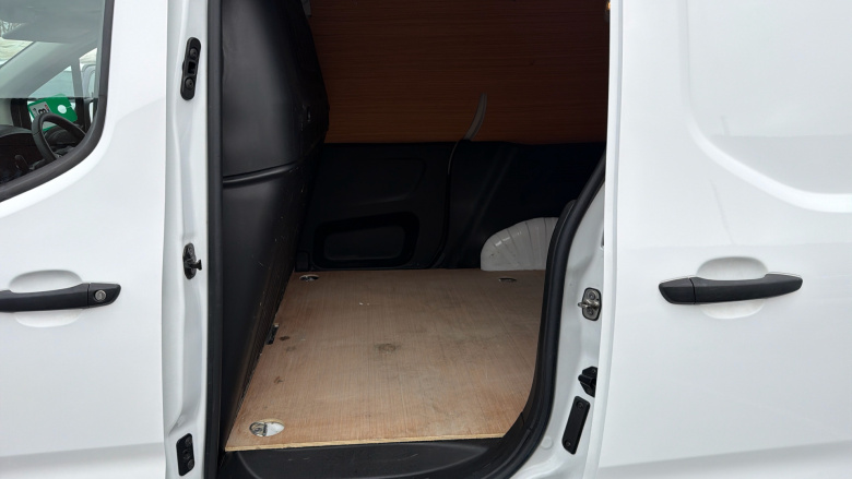 Vauxhall Combo Cargo Combo L1 Diesel 2300 1.5 Turbo D 100ps H1 Sportive Van